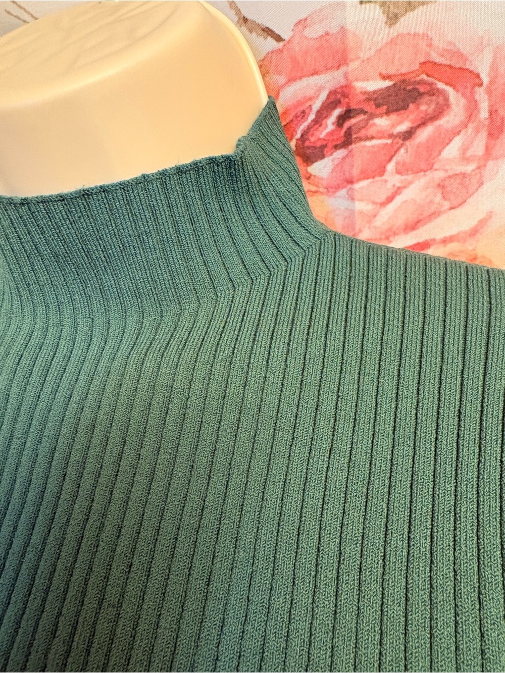 Medium Babaton Green Rib-Knit Mock Neck Sweater with Waist Tie - Picture 4 of 7